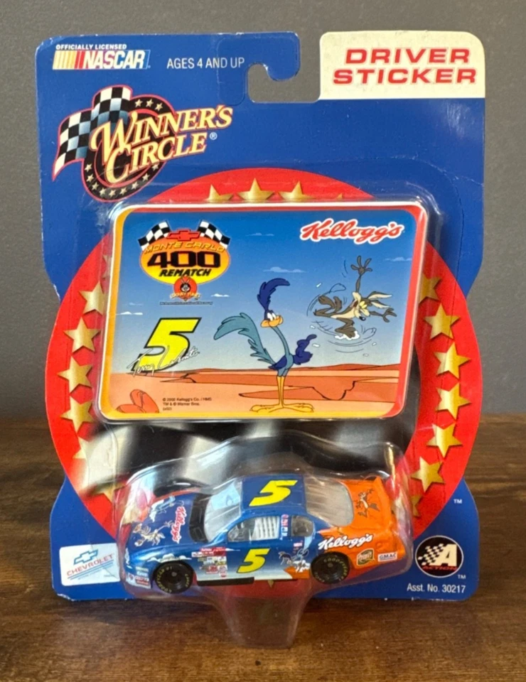 Winner’s Circle Car Nascar Monte Carlo 400 Revancha Looney Tunes #5 Kelloggs 2002 Foto 1 de 1