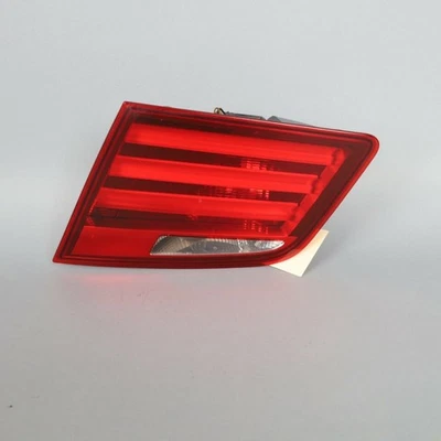 Luz trasera derecha BMW 528i 535i 550i M5 F10 2011-2013 63217203226 OEM usada Foto 1 de 4
