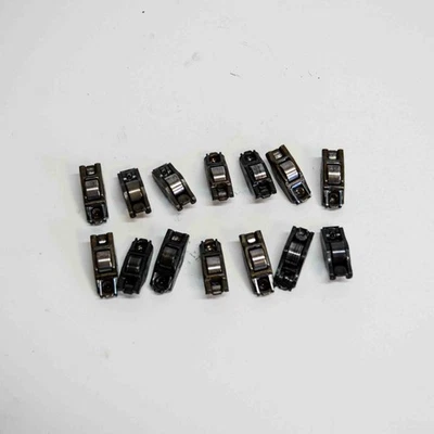 AUDI A4 Avant 8K5, B8 Leva basculante D*077 18EB 2.0 Diesel 105kw 2008 3422897 - Immagine 1 di 3