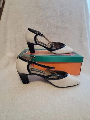 Vintage High Heels Black And White Womens Pumps Rush Hour 7.5 Glamour - Image 1 of 4