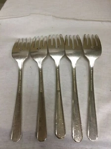           TUDOR PLATE ONEIDA COMMUNITY FLATWARE DINNER SET  39 PIECES TOTAL  - Picture 1 of 12