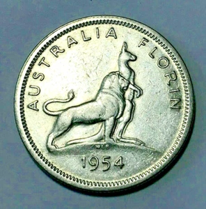 1954 Australia Florin Silver Coin Lion and Kangaroo Animal Down Under Wildlife - Picture 1 of 2