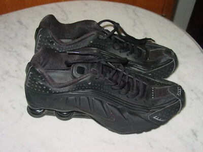 2018 Nike Shox R4 "Triple Black" BV1111-001 Running Shoes! Size 9.5 Sold As Is! - Image 1 of 4