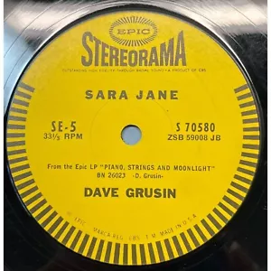 Dave Grusin 7" Jukebox Compact 33 Sara Jane / The Party's Over Epic S 70580 - Imagen 1 de 6