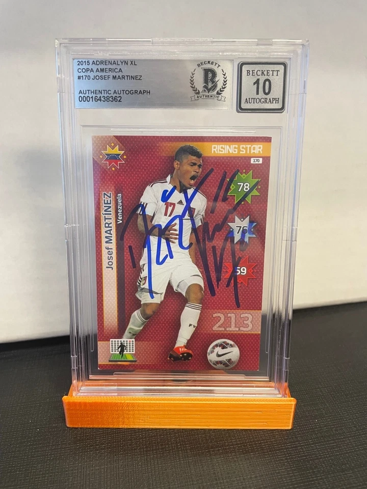 2015 ADRENALYN XL COPA AMERICA JOSEF MARTINEZ AUTO 10 BECKETT AUTHENTIC SIGNED - Image 1 of 2