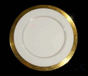 Beautiful Mikasa Harrow Lunch Plate - Picture 1 of 2