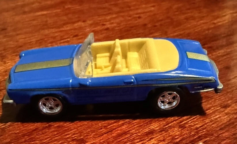 Johnny Lightning 1:64 Scale Blue 1974 Hurst Olds Official Pace Car 58th Indy 500 - Image 1 of 4