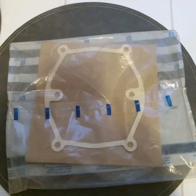 10137537 Juego de juntas de colector de admisión superior AC Delco para Chevy Express Van SaVana Foto 1 de 3