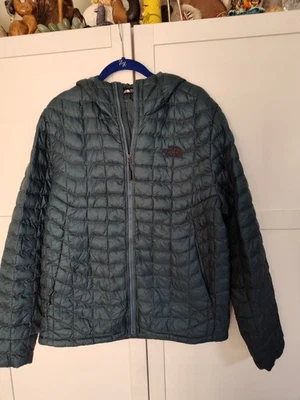 North Face Thermoball Para Hombre Tostado Cálido Ligero Gris Oscuro Verde Sin Usar Estado Foto 1 de 4