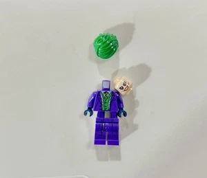 LEGO Dark Knight Batman Joker Tumbler Minifigure Figure 76023 2014 Discontinued - Picture 1 of 2