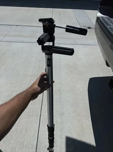 LARGE Manfrotto/Bogen #3018 Monopod w Tilt Head W Mount Plate 141 - Picture 1 of 3