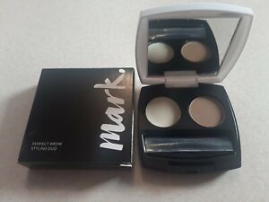 BLONDE Avon Mark Perfect Brow Styling Duo
