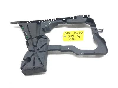 Soporte de montaje para parachoques trasero izquierdo Volvo S90 2017-2022 OEM Foto 1 de 4