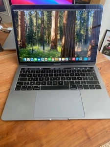 MacBook Pro 13" Touch Bar 2019 - Intel i5 1,4 GHz - 8 Go RAM SSD 256 Go - Zdjęcie 1 z 7
