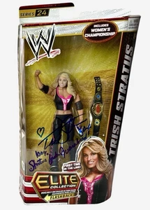 WWE TRISH STRATUS SIGNED ELITE COLLECTION SERIES 24 WITH JSA COA VERY RARE 2013 - Bild 1 von 7