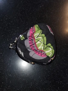 Monedero Vera Bradley Rosa Remolinos Beso Kisslock 3" x 3" Nuevo sin Etiquetas - Imagen 1 de 6