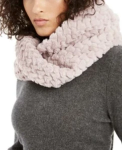INC Twisted Heart Faux Fur Cowl Loop Scarf Pink One Size - Picture 1 of 1