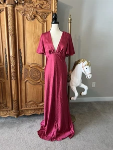 Neu mit Etikett Mac Duggal 554021 [8] Trompetenkleid Volantärmel V-Ausschnitt Himbeerkleid - Bild 1 von 12