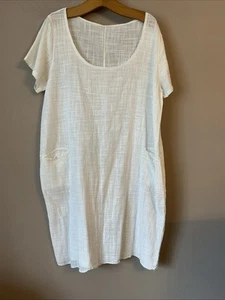 Lovely White Thin Lightweight Lagenlook Dress - One Size - Picture 1 of 4