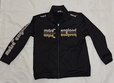Chaqueta Mitre England Negra Para Hombre Mediana Cremallera Completa Bolsillo Logo Fútbol Fútbol Foto 1 de 4