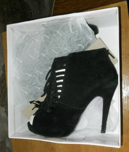 Next - Runway Collection - Black Suede, Fringe Ankle Heel Boots - Size 6 (39) - Picture 1 of 8