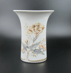 Kaiser Porzellan Vase Dekor Madeleine Karl Nossek Design Blumendekor Porcelain - Bild 1 von 4