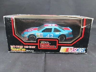 NASCAR 1992 Racing Champions Stock Car STP Richard Petty #43 1:43 Foto 1 de 4