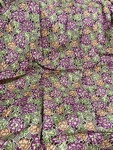 Cotton floral quilting fabric 32” x 42” - Picture 1 of 4
