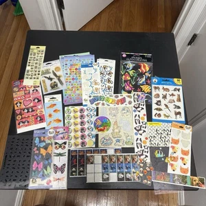 Huge Animal Sticker Lot Dog Cat Fish Monkey Fish Butterfly - Picture 1 of 4
