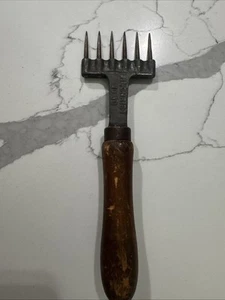 Antique Cast Iron Hand Tool Gilchrist No 50 Ice Pick Picker Scraper Made in USA - Picture 1 of 4