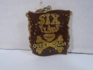 LLAVERO VINTAGE SEIS BANDERAS SOBRE GEORGIA (MIRA) - Imagen 1 de 4