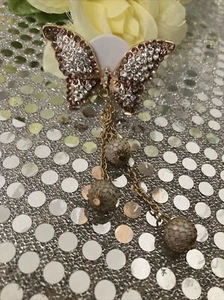 Strass Kristall Schmetterling Auto Lüftung Parfüm Clip Auto Innenraum Zubehör - Bild 1 von 3