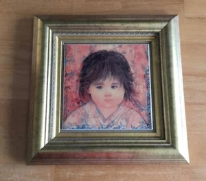 Edna Hibel Niña Guatemalteca Colección Imagen Dorada Estampado Azulejo Cerámico Enmarcado - Imagen 1 de 2