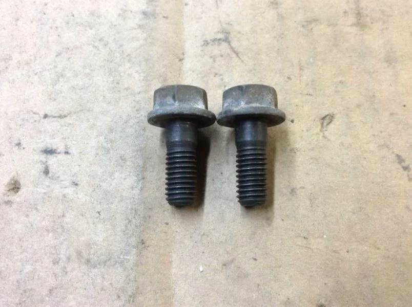 16 17 2016 2017 福特 EXPLORER 后制动计算器安装螺栓 — 第 1/4 张图片