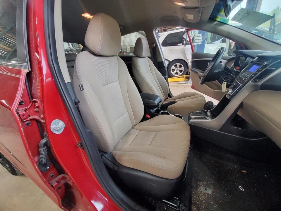 Passenger Front Seat Hatchback GT Bucket  Fits 13-17 ELANTRA 426501 Foto 1 de 1