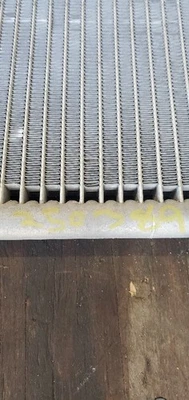 AC Condenser Fits 97-05 CENTURY 1138391 Foto 1 de 4