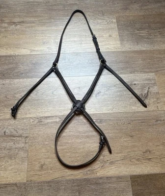 Деталь уздечки для лошади Hadfield's Fancy Raised Figure 8 Jumper Noseband - Изображение 1 из 4