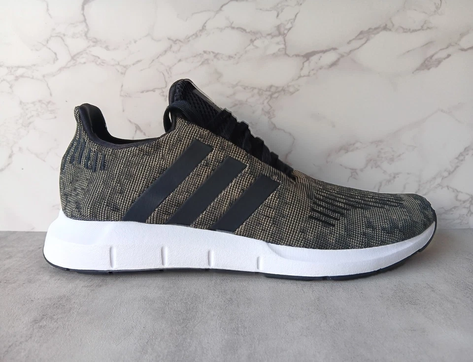 ADIDAS MEN'S SWIFT RUN EE7214 - Image 1 of 4