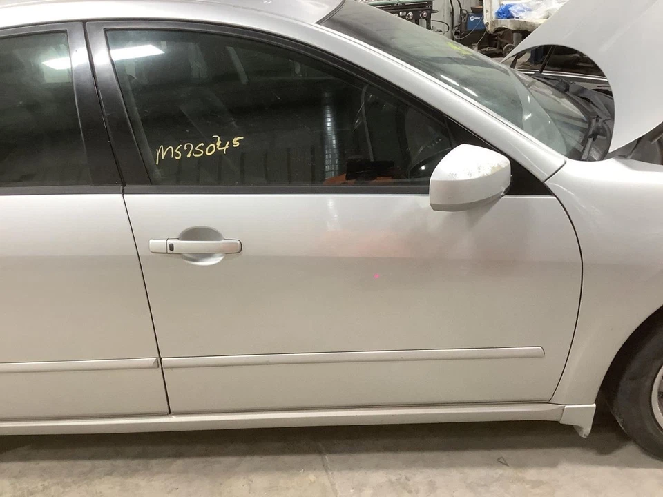 Passenger Right Front Door Fits 04-08 MAXIMA 4874793 - Image 1 of 1