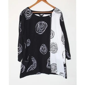 Ali Miles Mix Print Tunika schwarz-weiß Größe 1X Farbblock Top abstrakt künstlerisch - Bild 1 von 7