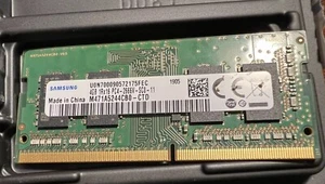 SAMSUNG 4GB RAM 1Rx16 PC4- 2666V-SC0 - 11 - M471A5244CB0 - HP - PN:L02854 - 971 - Picture 1 of 3