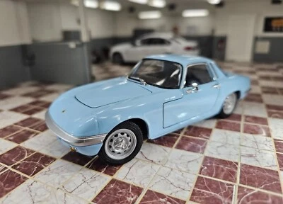 WELLY LOTUS ELAN S3 COUPE LIGHT BLUE 1/24 SCALE DIECAST MODEL CAR - Image 1 of 4