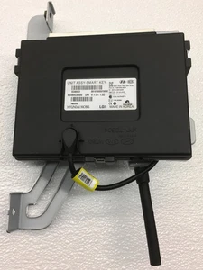 OEM Kia Sorento Smart Key Control Module 95480-C6000 - Picture 1 of 5