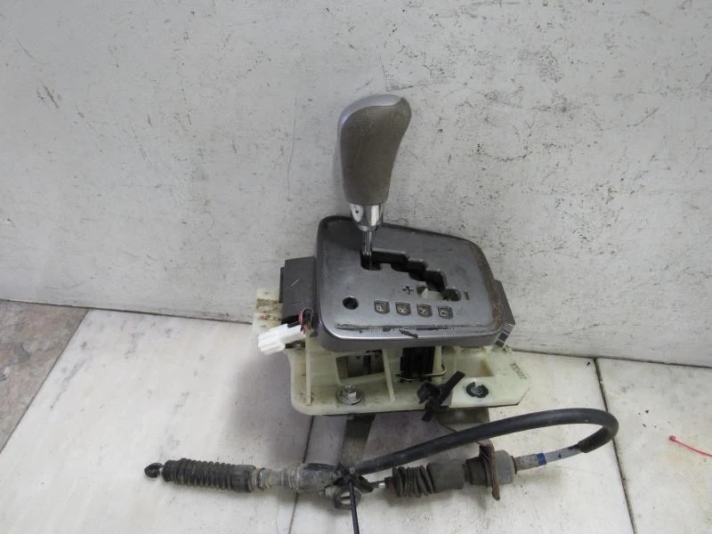 2010 SUBARU FORESTER FLOOR GEAR SHIFTER - Image 1 of 4