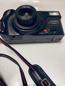 Cámara fotográfica Yashica Sensation Zoom 70 punto de reducción de ojos rojos disparo 35 mm sin prueba - Imagen 1 de 6