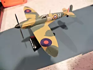 Aereo - Francobollo postale pressofuso Spitfire Mk II - Foto 1 di 1