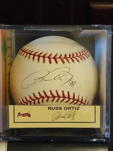 RUSS ORTIZ Atlanta Braves Signed OML Baseball (JSA COA) W / Ball Cube Display - Picture 1 of 7