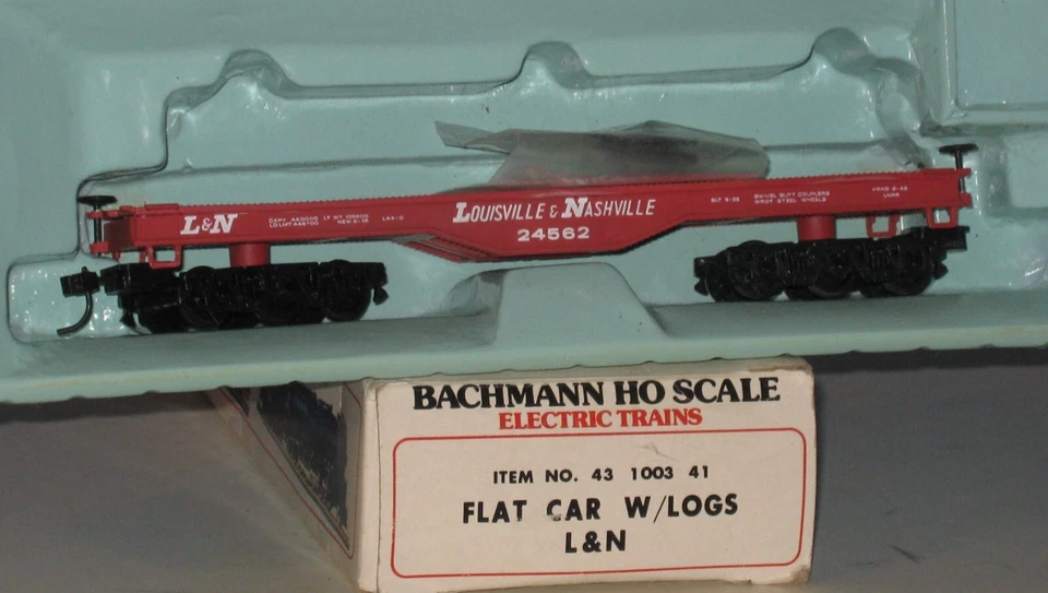 Bachmann HO Heavy Duty Flat Car, Louisville & Nashville, #24562 (No Logs) - Image 1 of 1