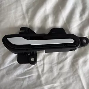 Tesla Model 3/Y Door Handle RH black 1528115-00-B OEM REV 1 2018-2024 - Foto 1 di 4