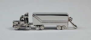 Remolque tractor de plata esterlina de 18 ruedas encanto gratis EE. UU. Envío - Imagen 1 de 6